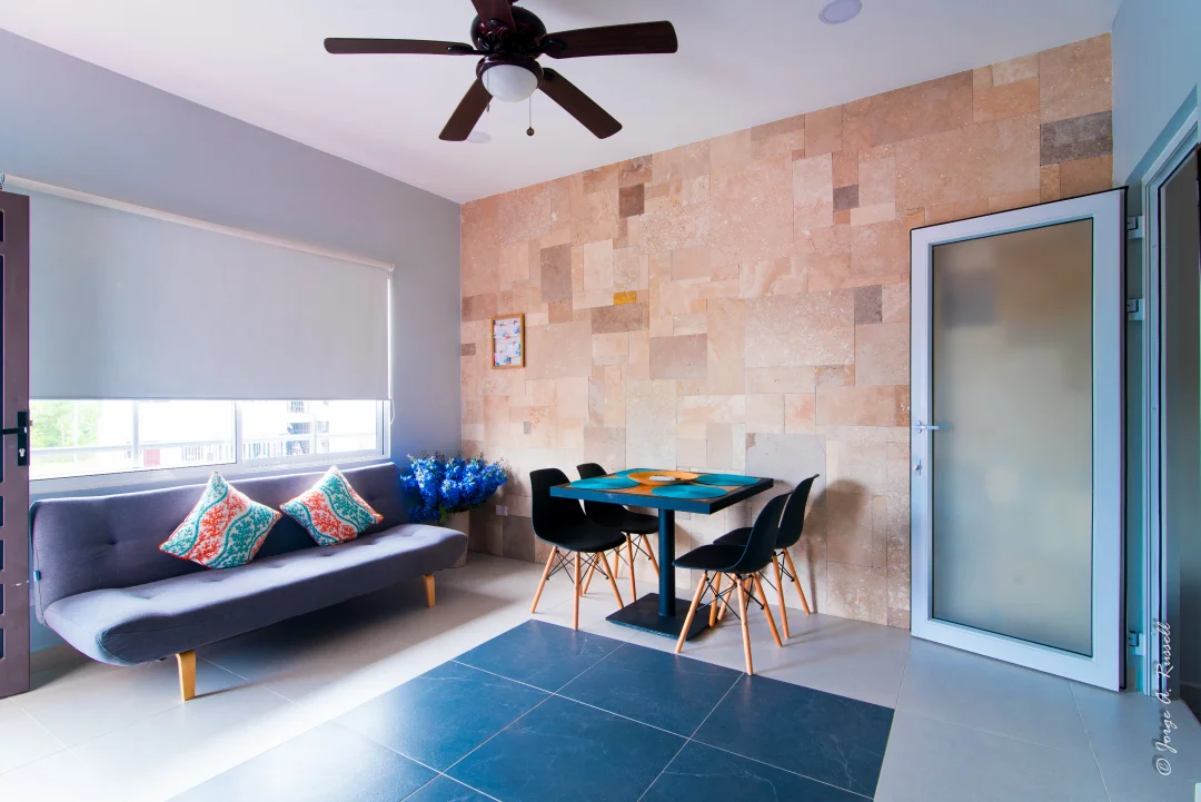 Corals Mantas · bright living and dining room